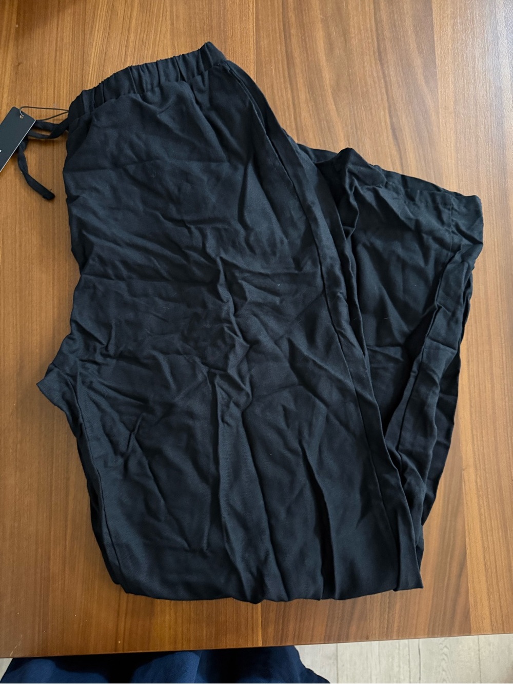 Women’s Black Elastic-Waist Pants